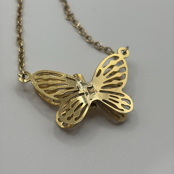 Vintage 80’s Gold Butterfly Pendant Necklace 15” - Picture 5 of 8